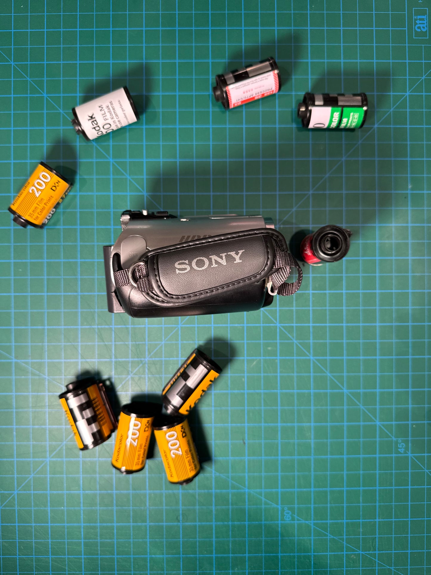 Sony Handycam DCR-SR42