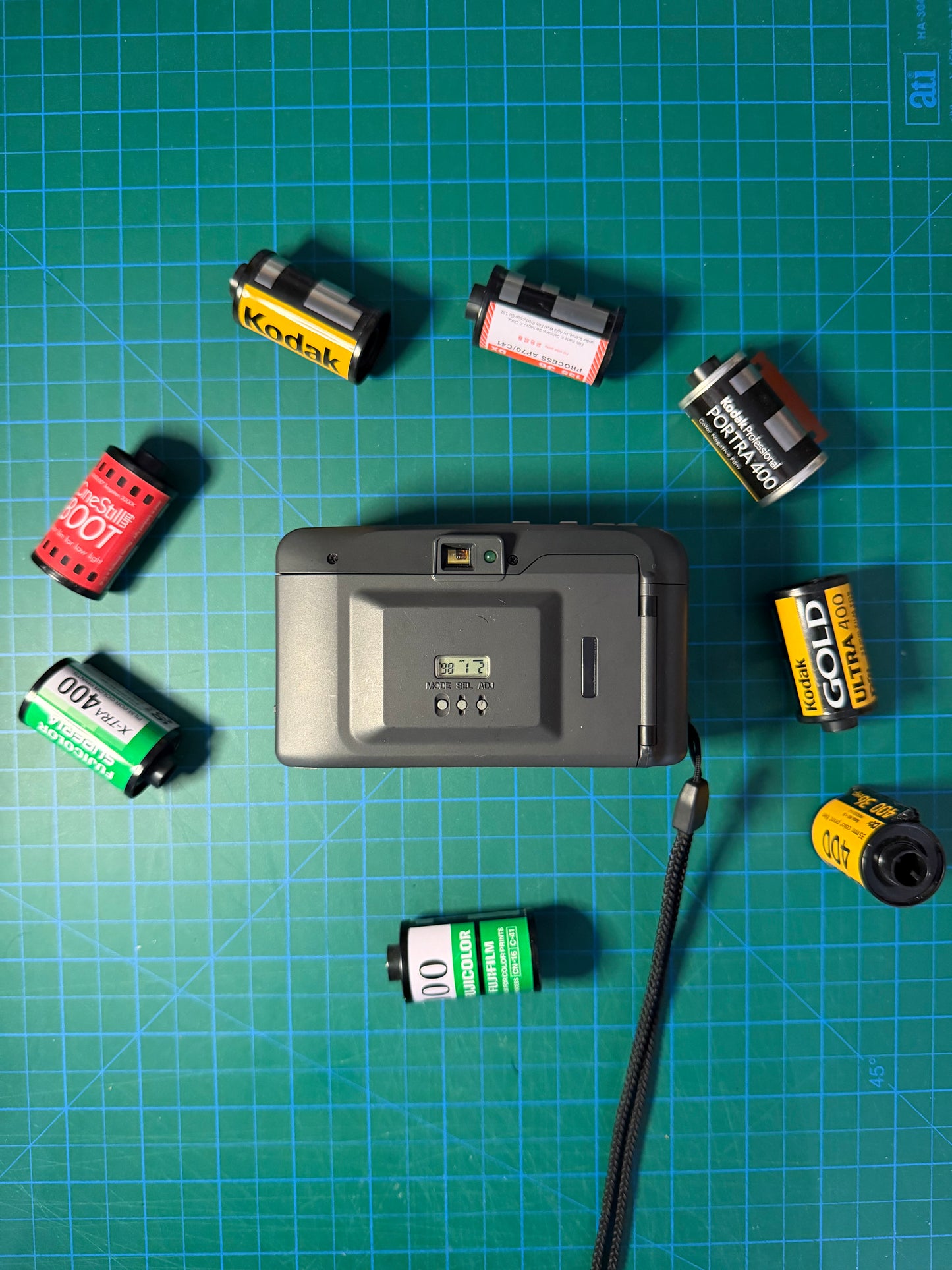 Minolta Riva Zoom 90