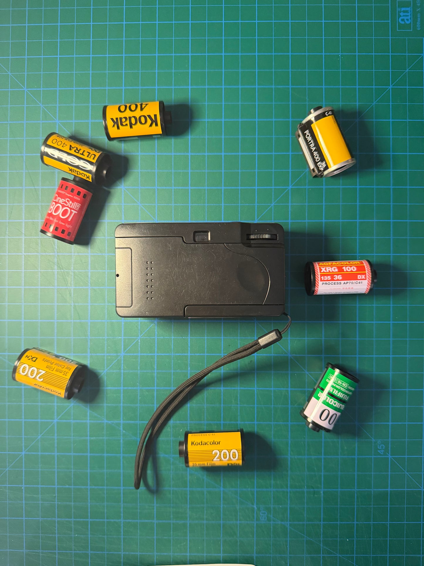 Kodak M35 (Pink)