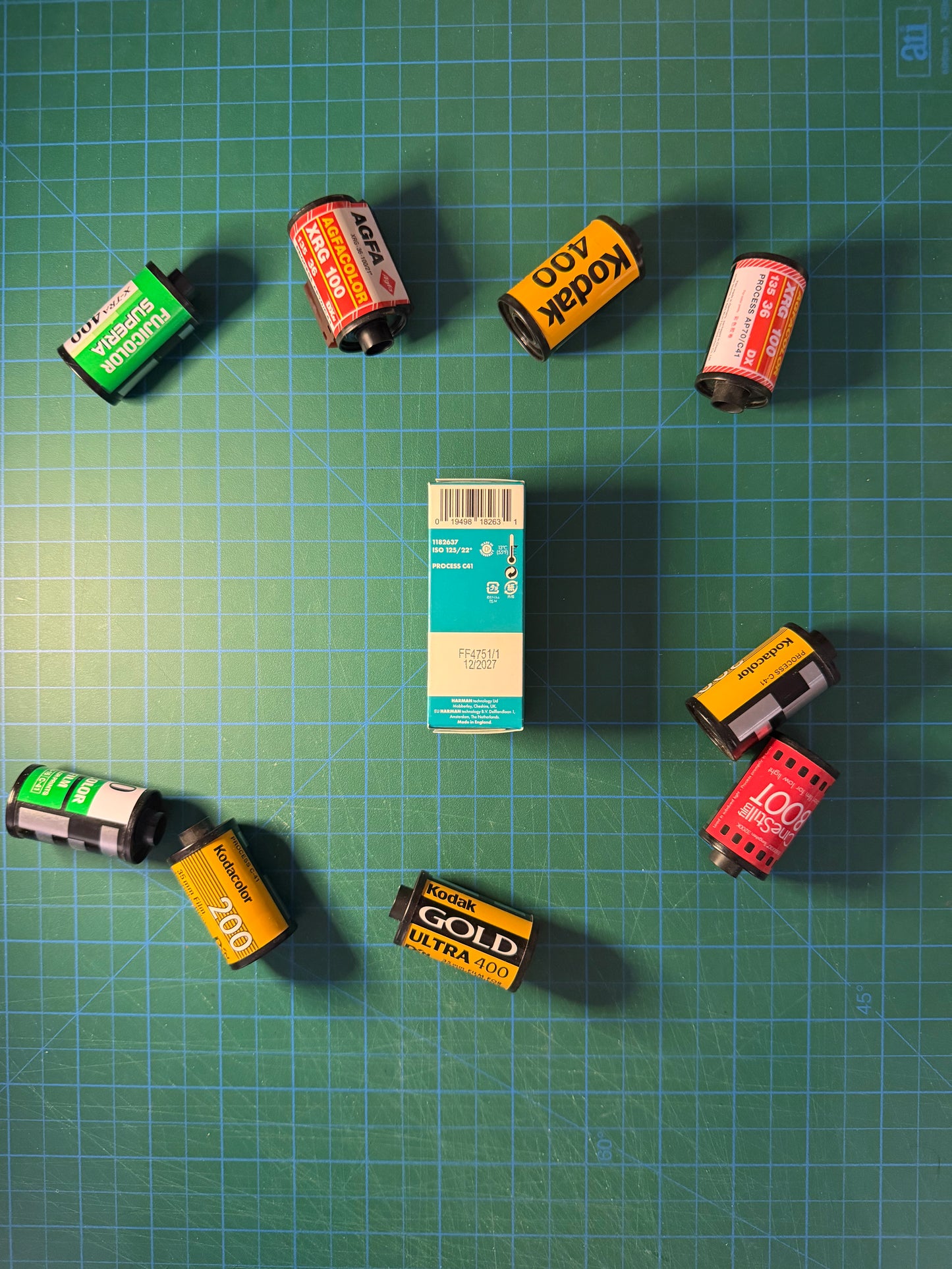 Switch Azure 125 – 120 Film (ISO 125)