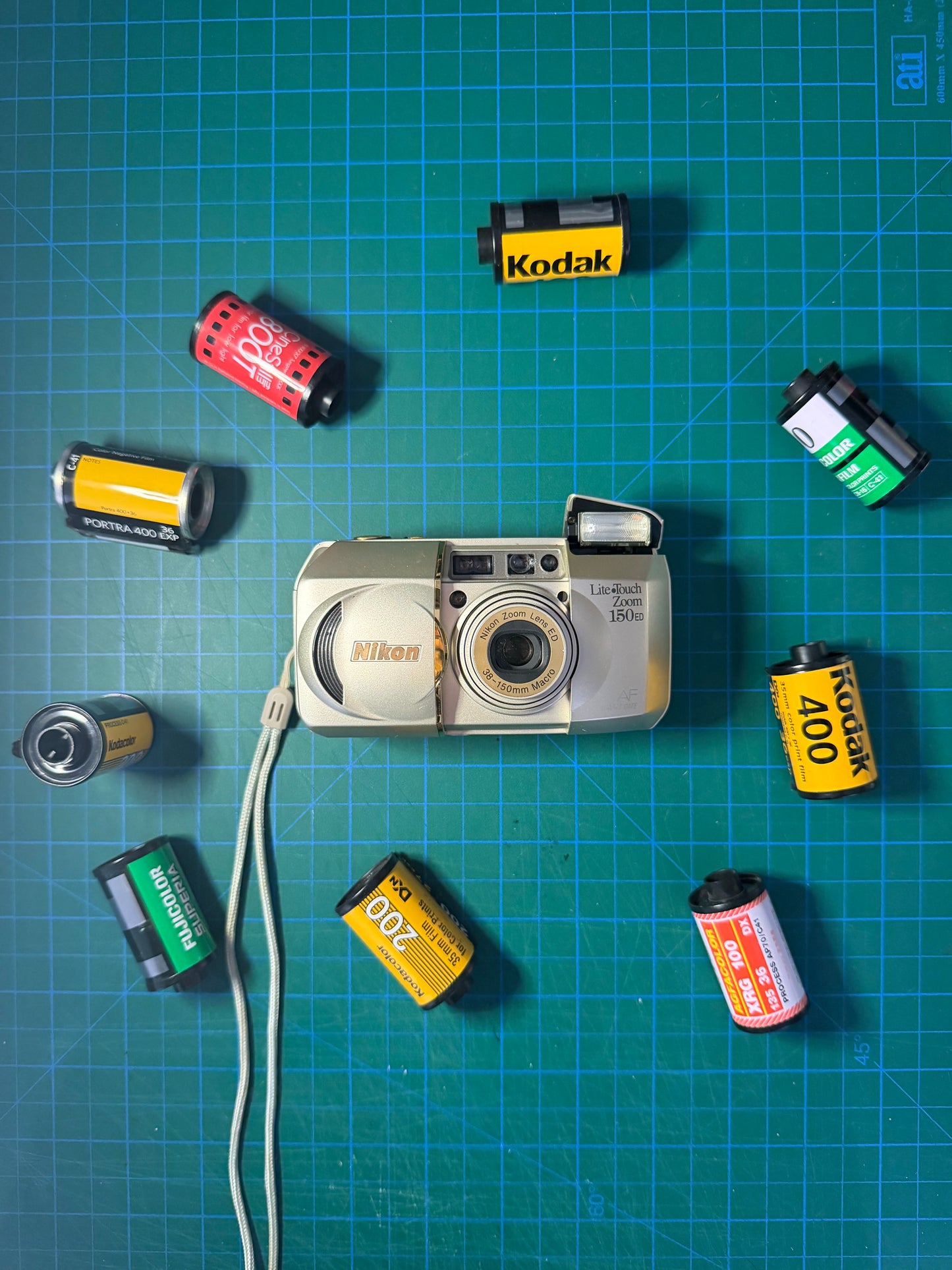Nikon Lite Touch Zoom 150 ED