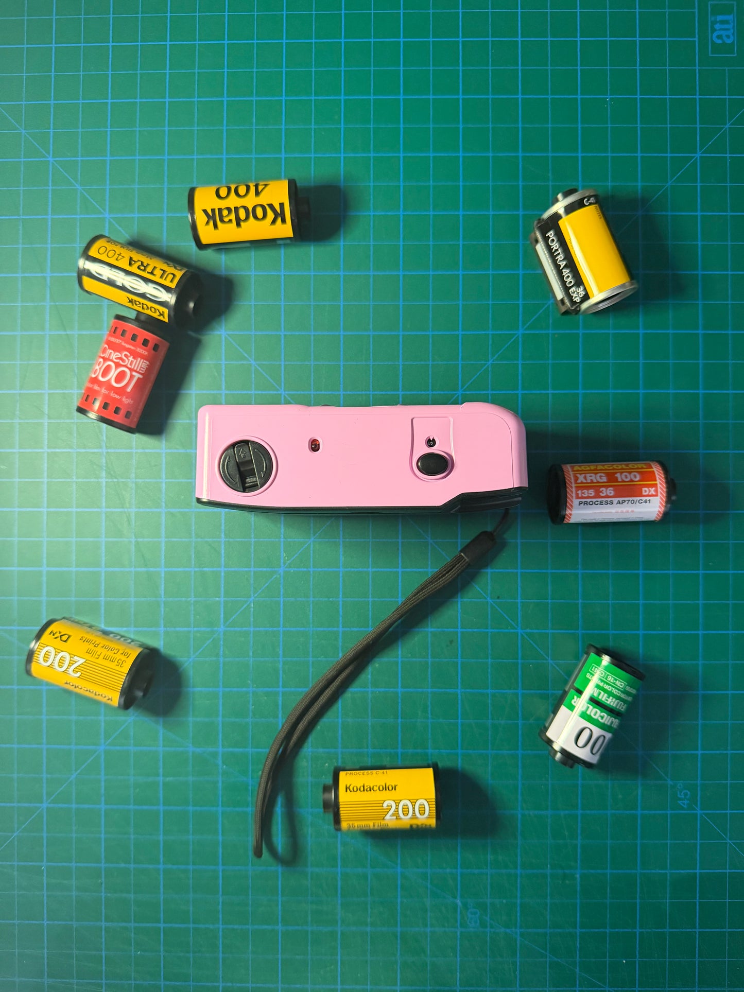 Kodak M35 (Pink)