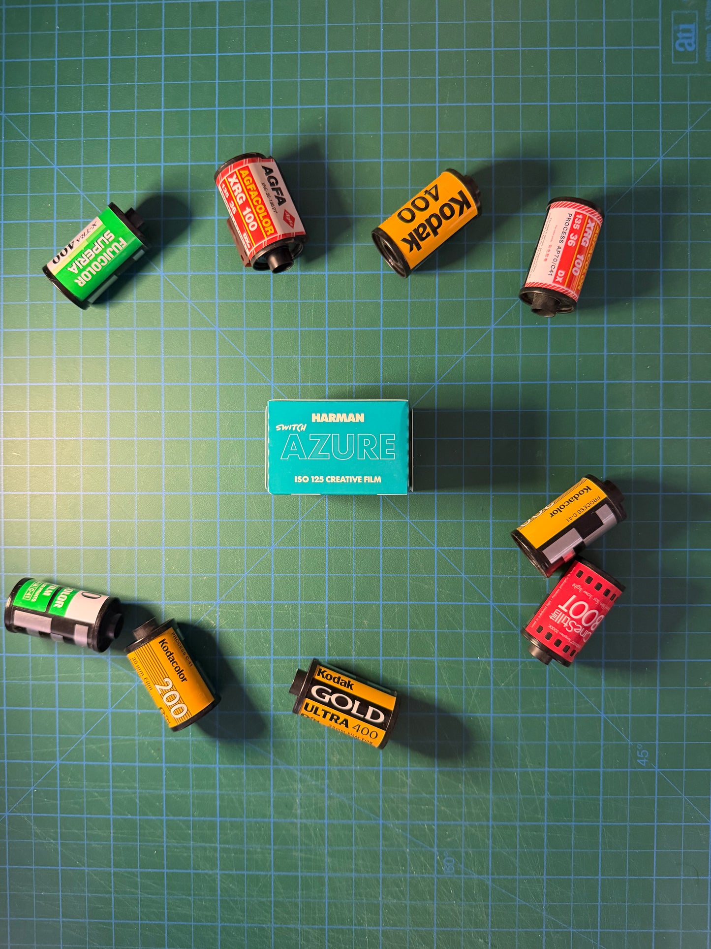 Switch Azure 125 – 35mm Film (ISO 125, 36 Exposures)