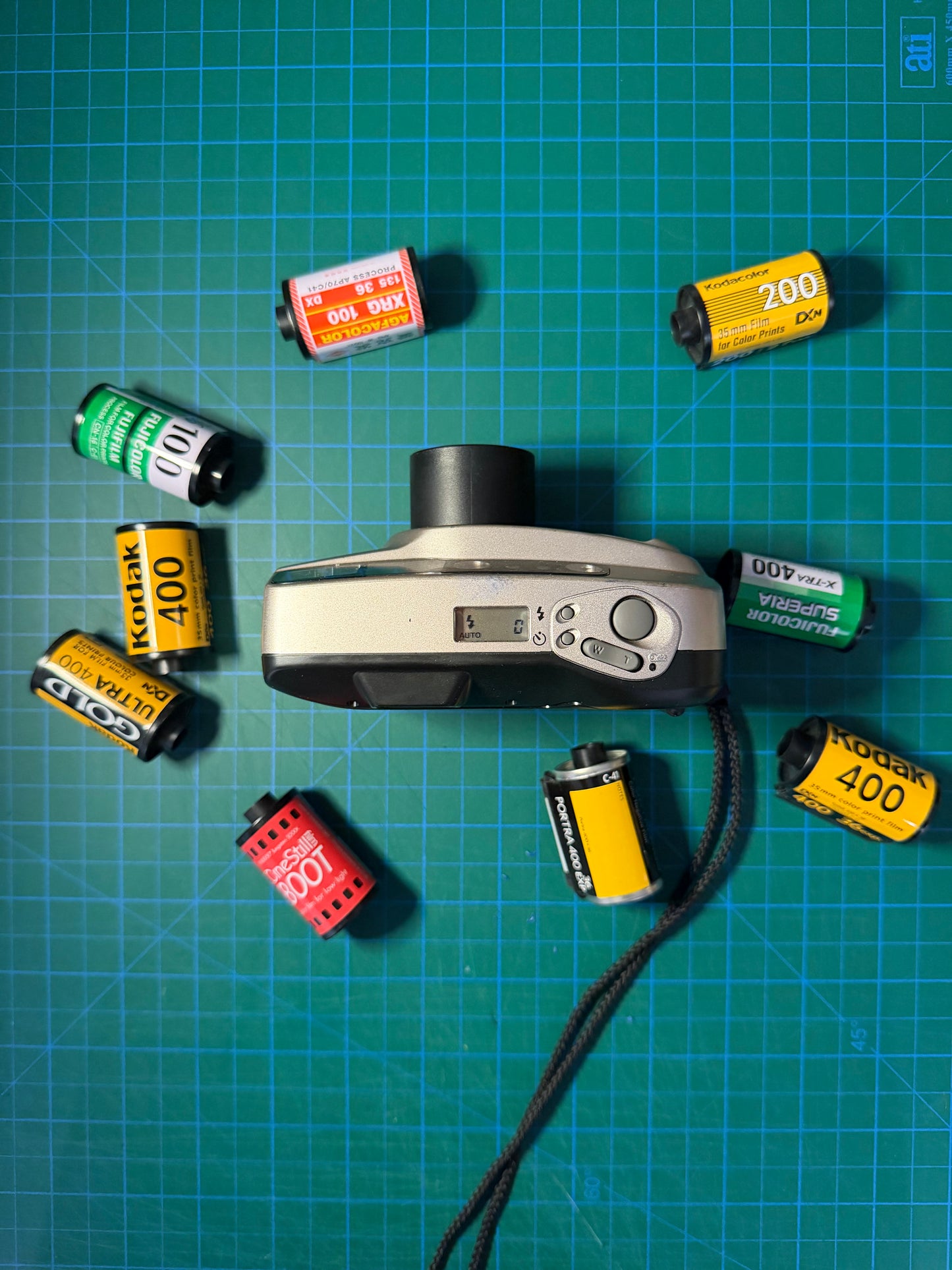 Minolta Riva Zoom 70