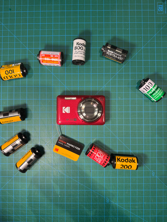 Kodak PIXPRO FZ55 (RED) 