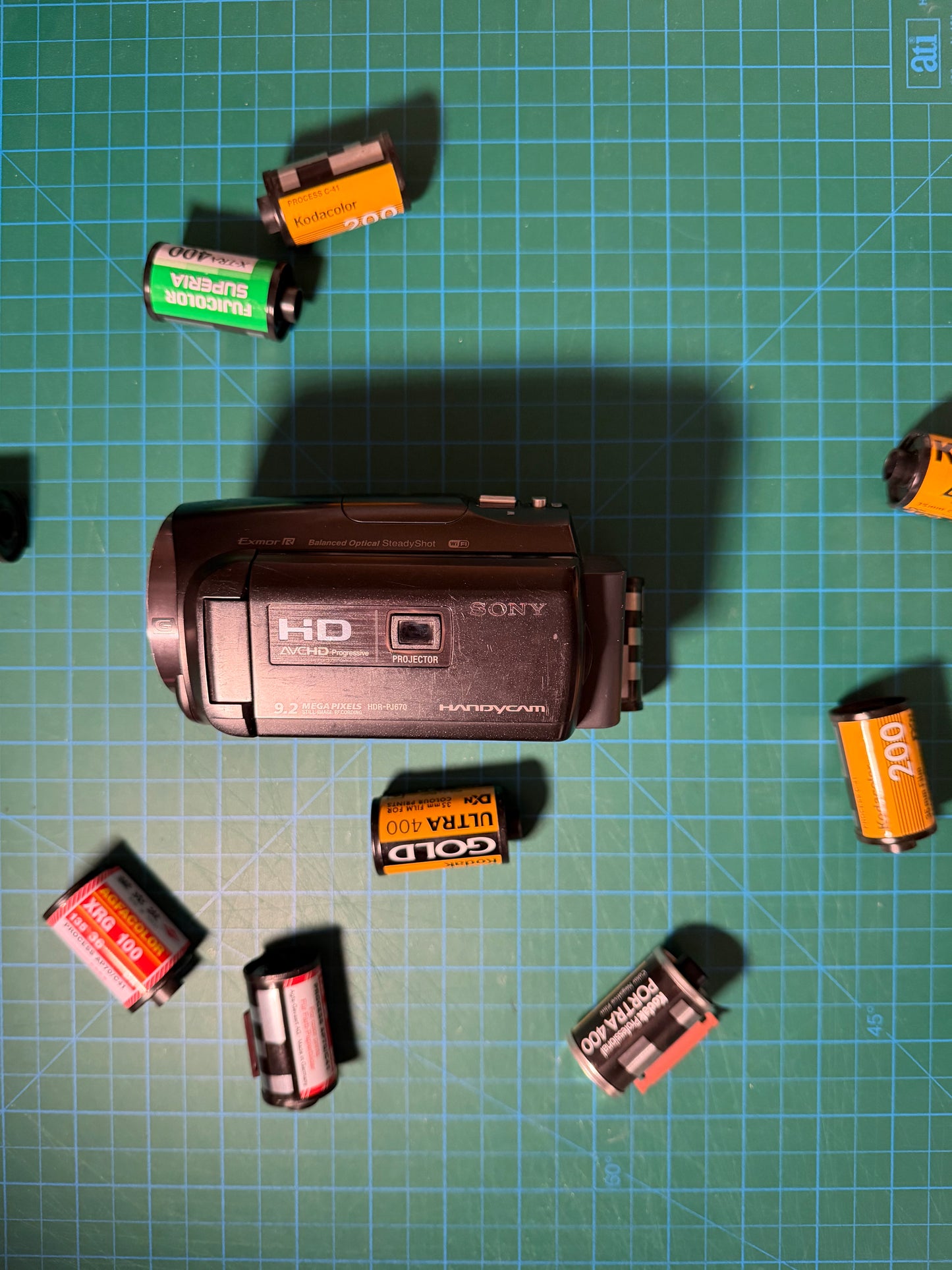 Sony Handycam HDR-PJ670