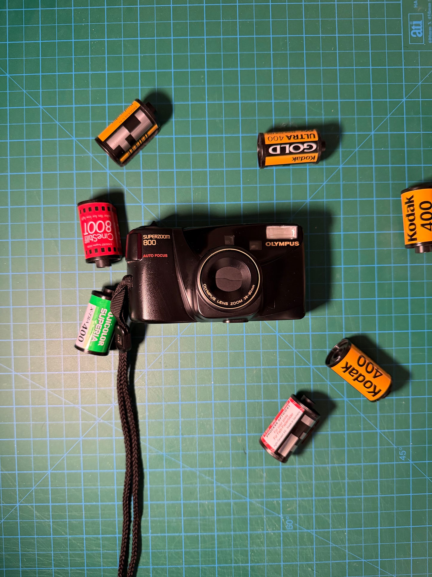 Olympus Super Zoom 800