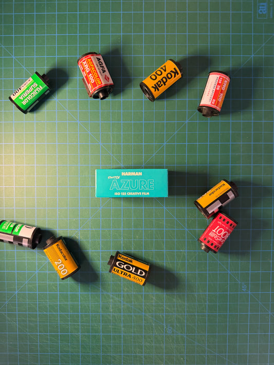 Switch Azure 125 – 120 Film (ISO 125)
