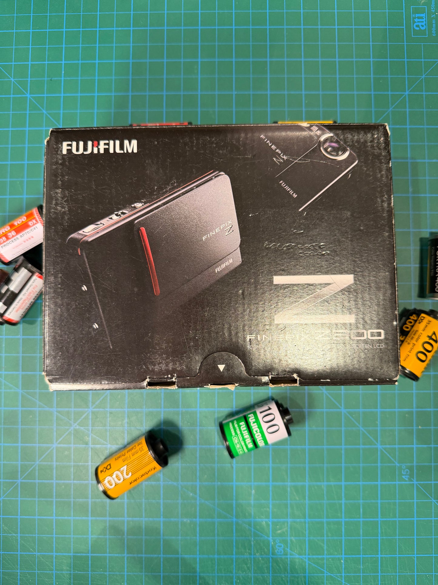 Fujifilm FinePix Z300