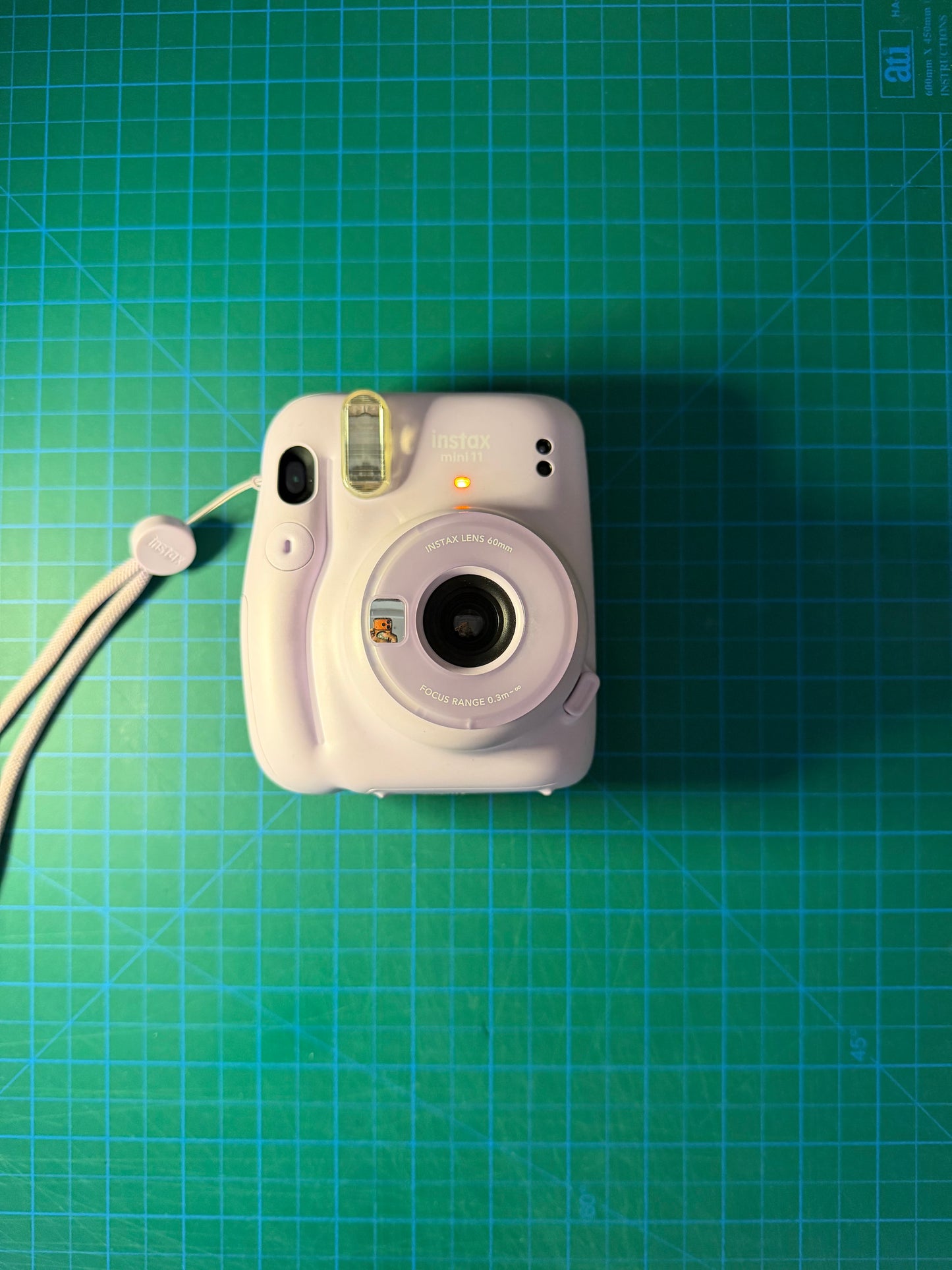 Instax Mini 11 (purple)
